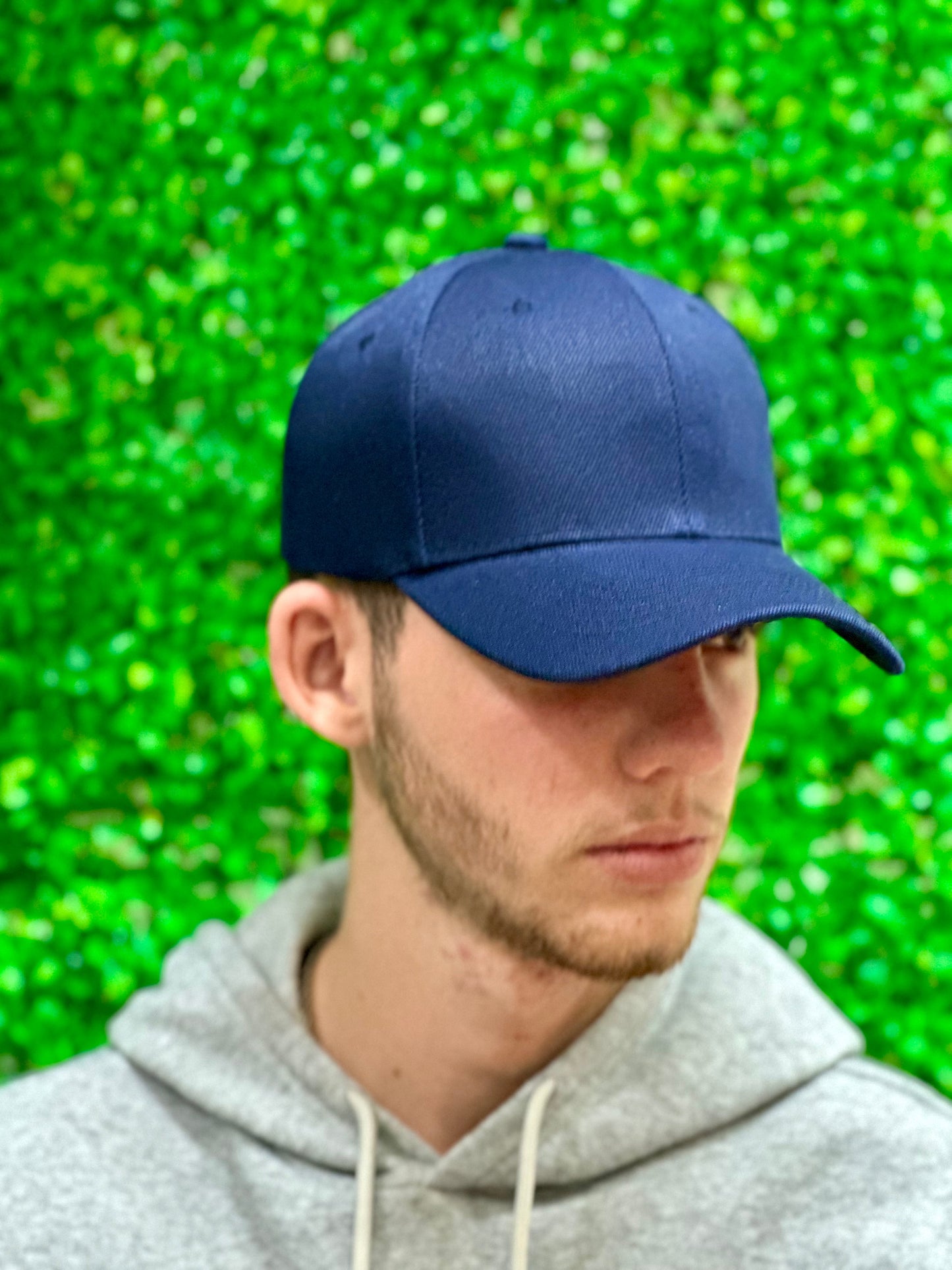 Gorras de Acrílico Personalizables – ¡Exprésate con Estilo! PAQUETE DE 50 PIEZAS. Colores.