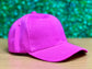 Gorras de Acrílico Personalizables – ¡Exprésate con Estilo! PAQUETE DE 50 PIEZAS. Colores.