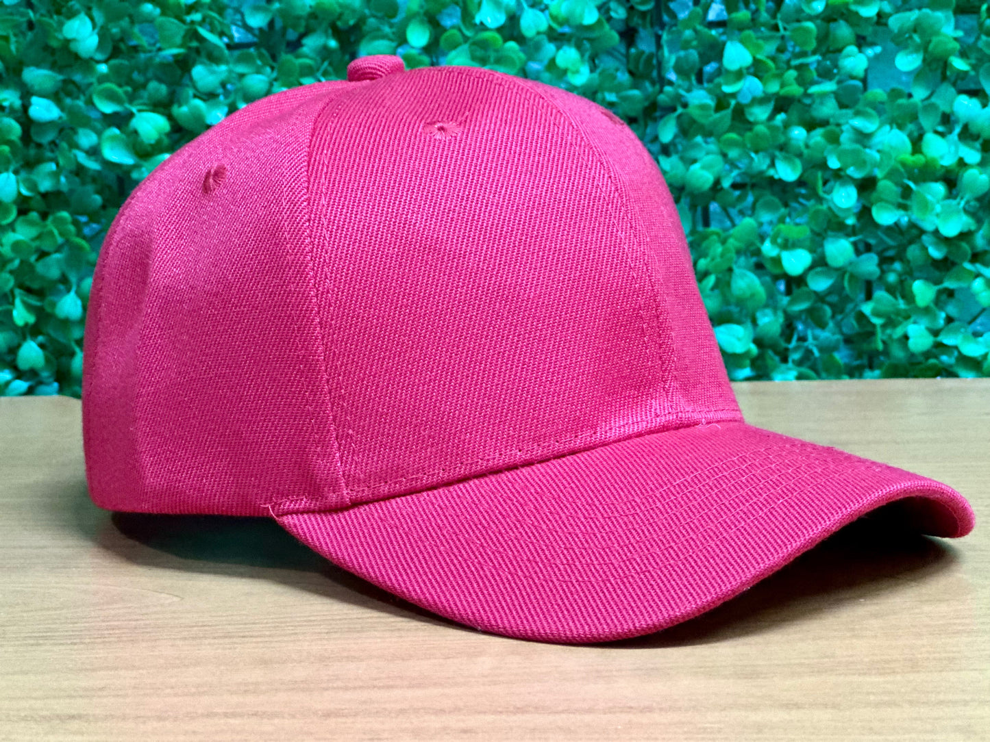 Gorras de Acrílico Personalizables – ¡Exprésate con Estilo! PAQUETE DE 50 PIEZAS. Colores.