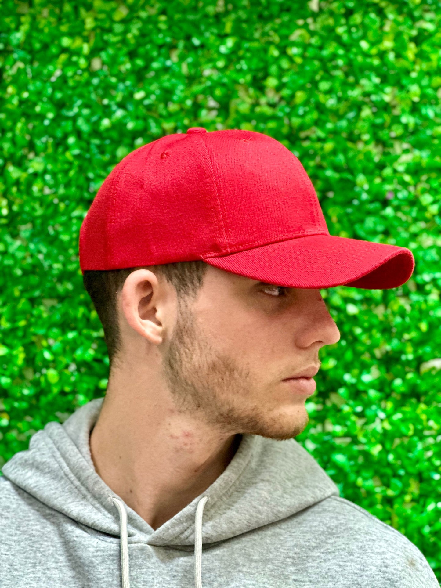 Gorras de Acrílico Personalizables – ¡Exprésate con Estilo! PAQUETE DE 50 PIEZAS. Colores.